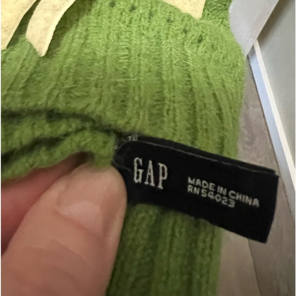 GAP SCARF Green Lambswool with bow and knit accent - Picture 2 of 5